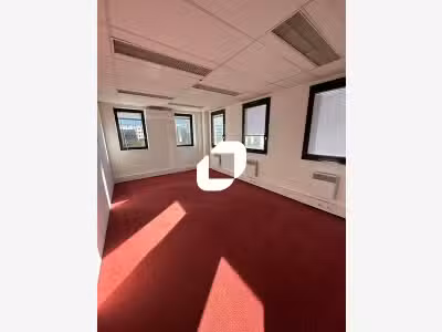 A louer Bureaux 281m² Nanterre