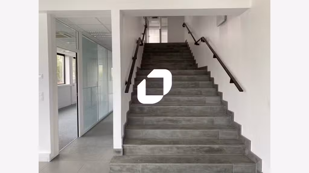 A louer Bureaux 717m² Nanterre