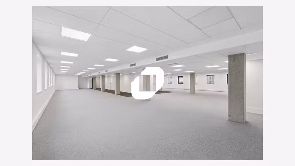 A louer Bureaux 2472m² Nanterre