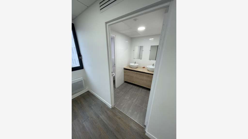 A louer bureaux de 69m² en 1er étage à Nanterre