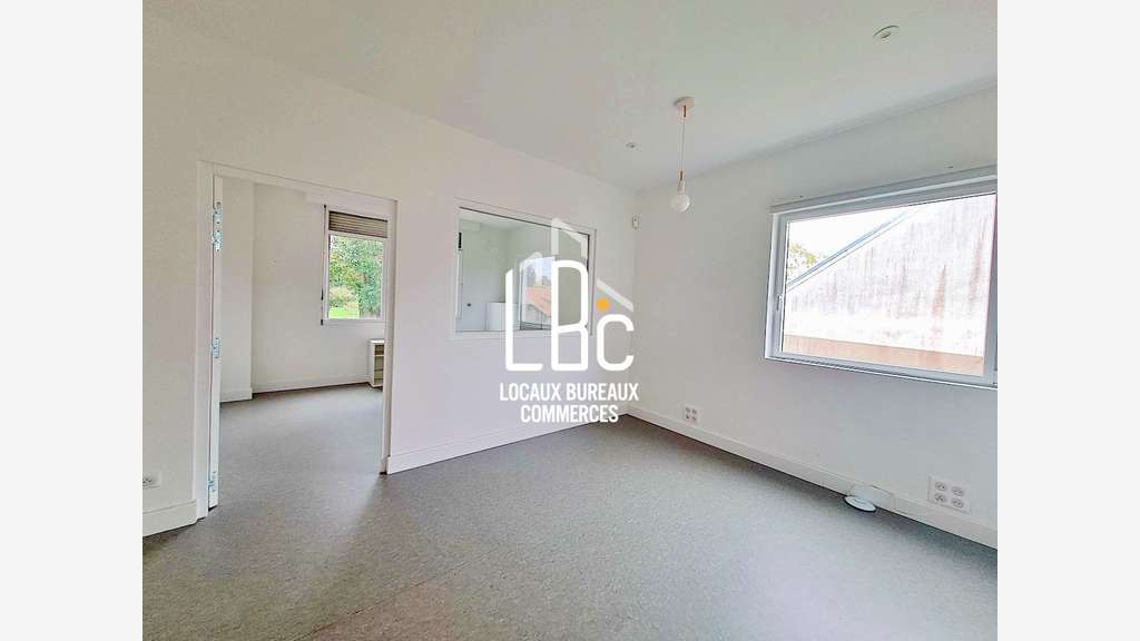 A louer bureaux 12m² R+1 à Nantes Bld Jean Ingres