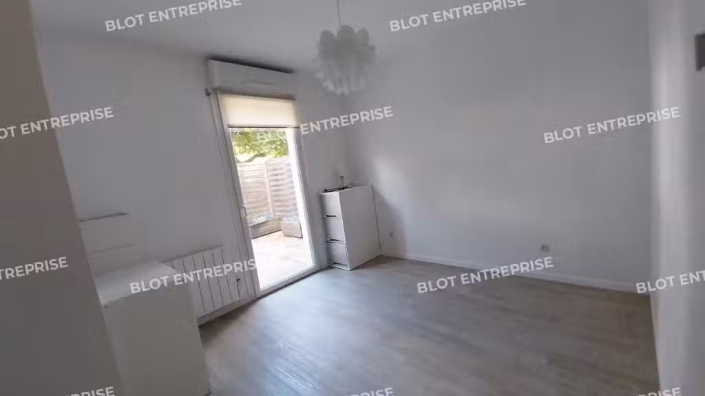 À LOUER - BUREAUX - 74 M² - NANTES
