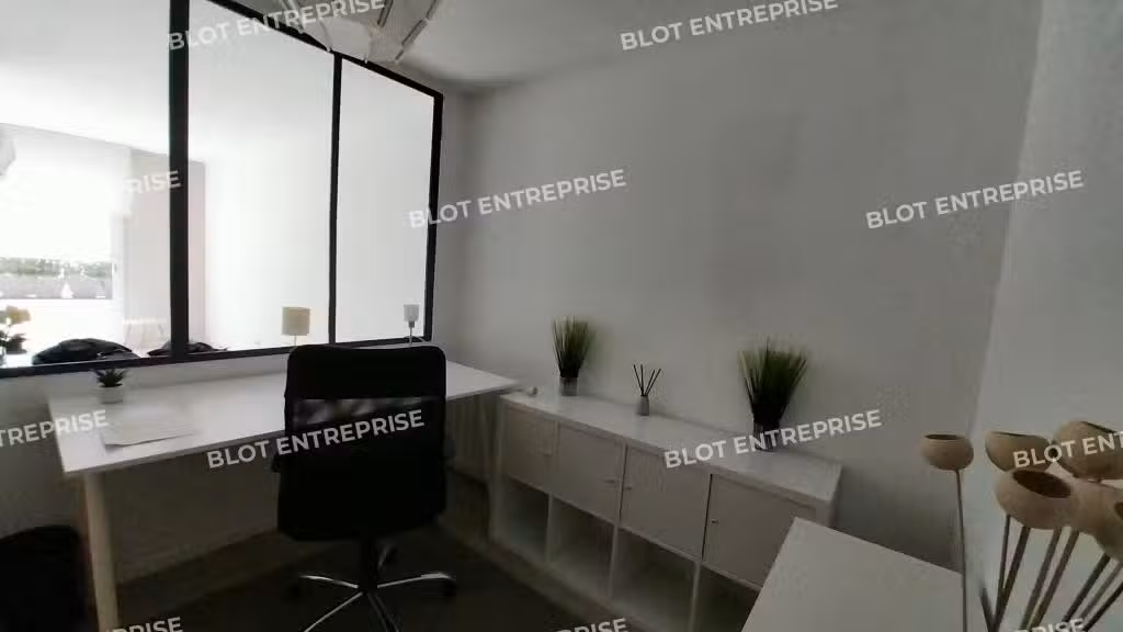 À LOUER - BUREAUX - 74 M² - NANTES