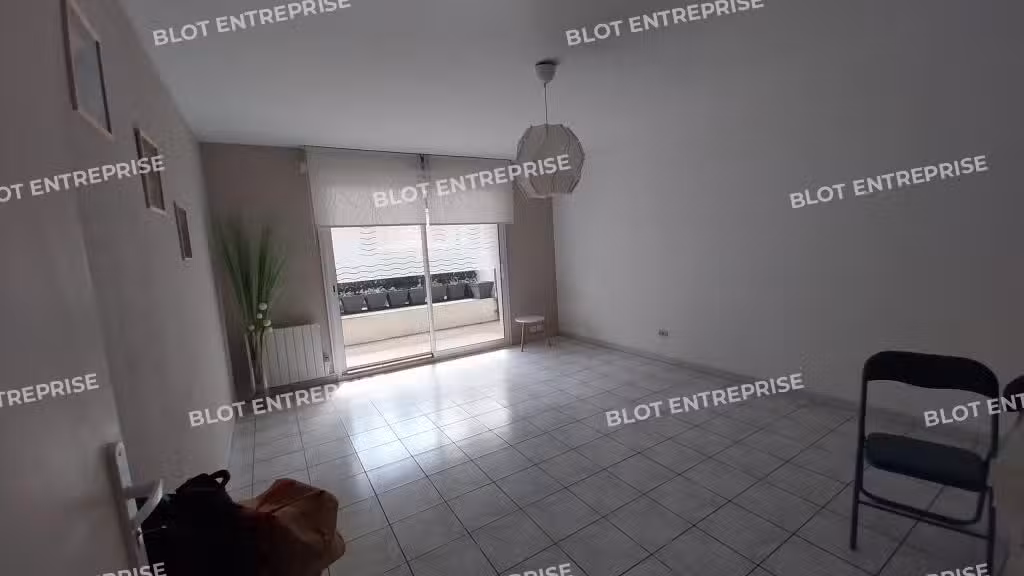 À LOUER - BUREAUX - 74 M² - NANTES