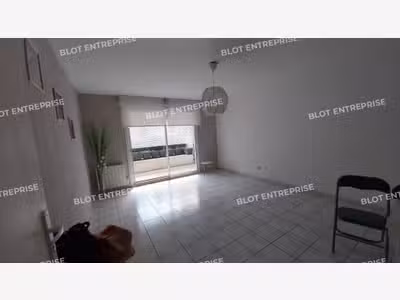 À LOUER - BUREAUX - 74 M² - NANTES