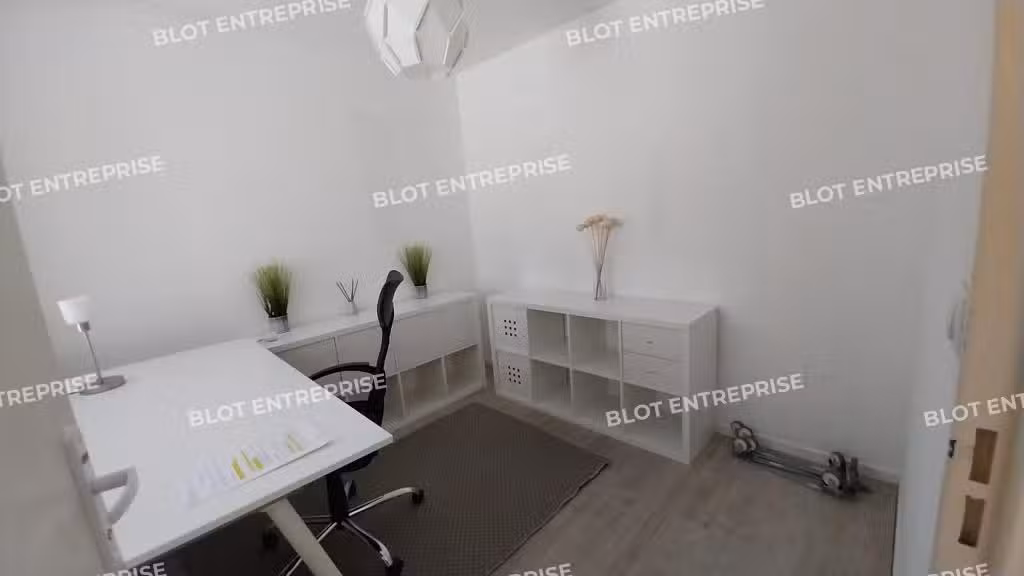 À LOUER - BUREAUX - 74 M² - NANTES