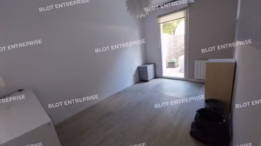 À LOUER - BUREAUX - 74 M² - NANTES
