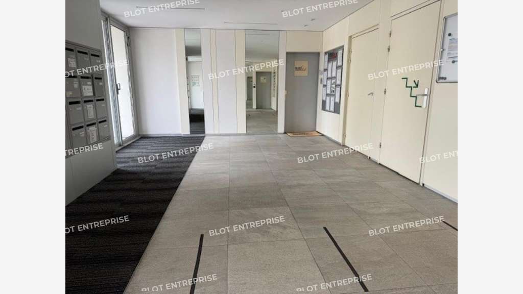 À LOUER - BUREAUX - 141 M² - NANTES