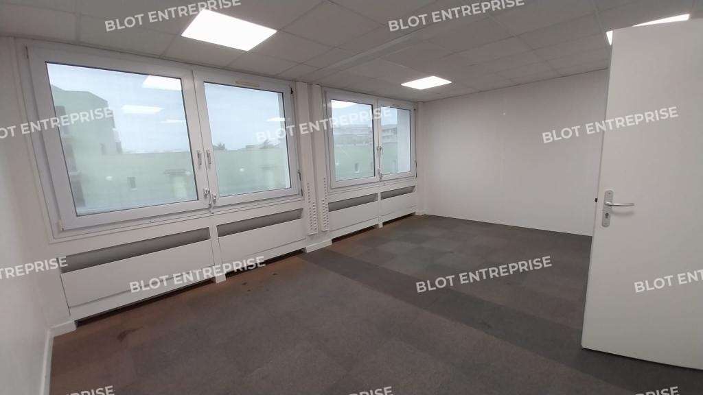À LOUER - BUREAUX - 141 M² - NANTES