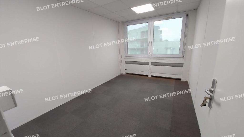 À LOUER - BUREAUX - 141 M² - NANTES