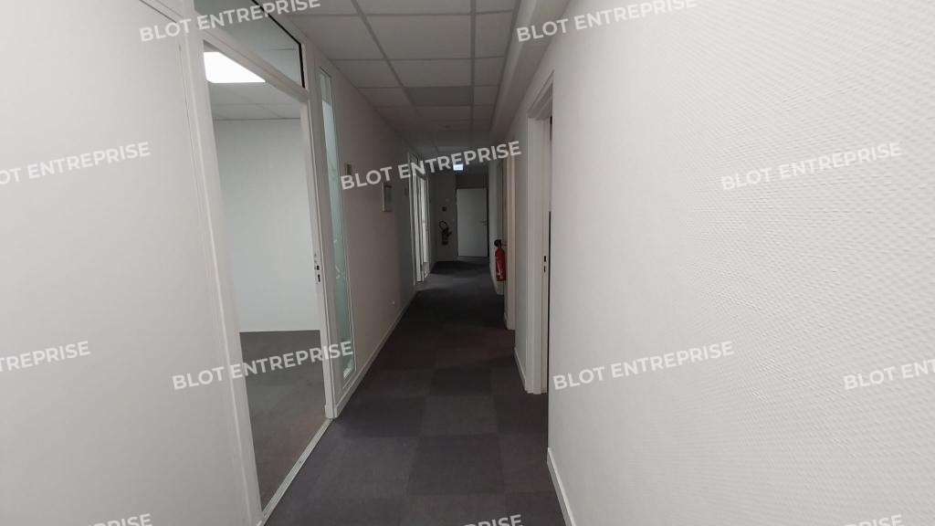 À LOUER - BUREAUX - 141 M² - NANTES