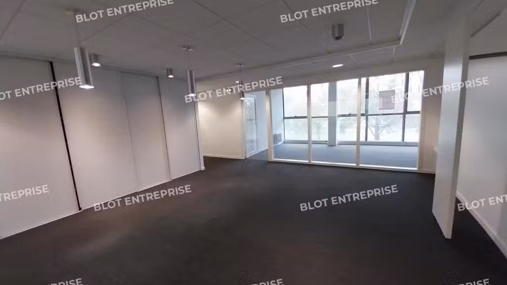 À LOUER - BUREAUX - 174 M² - NANTES