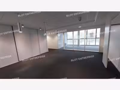 À LOUER - BUREAUX - 174 M² - NANTES