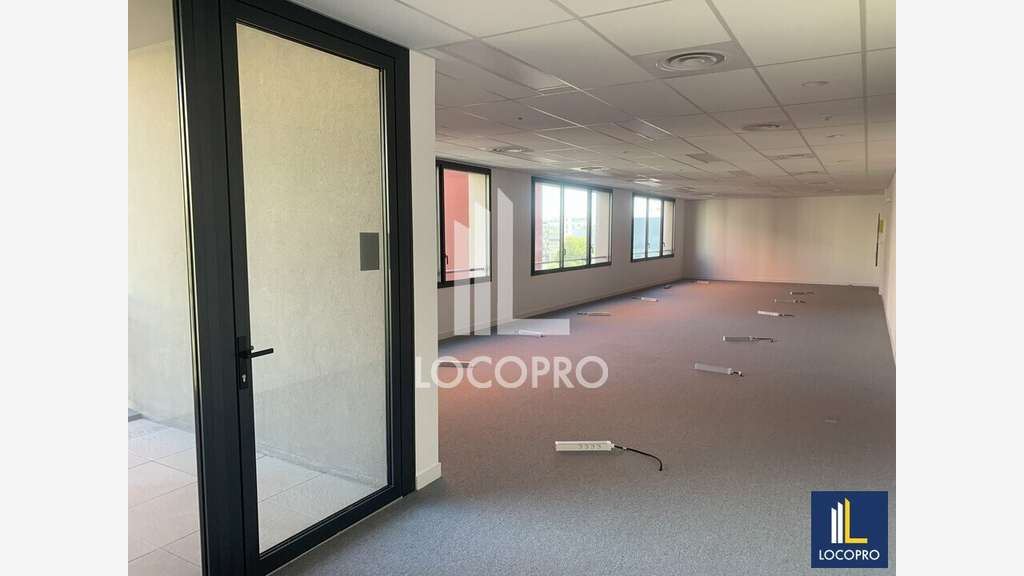 A louer bureau neuf 129m² R+3 à Nice Arénas