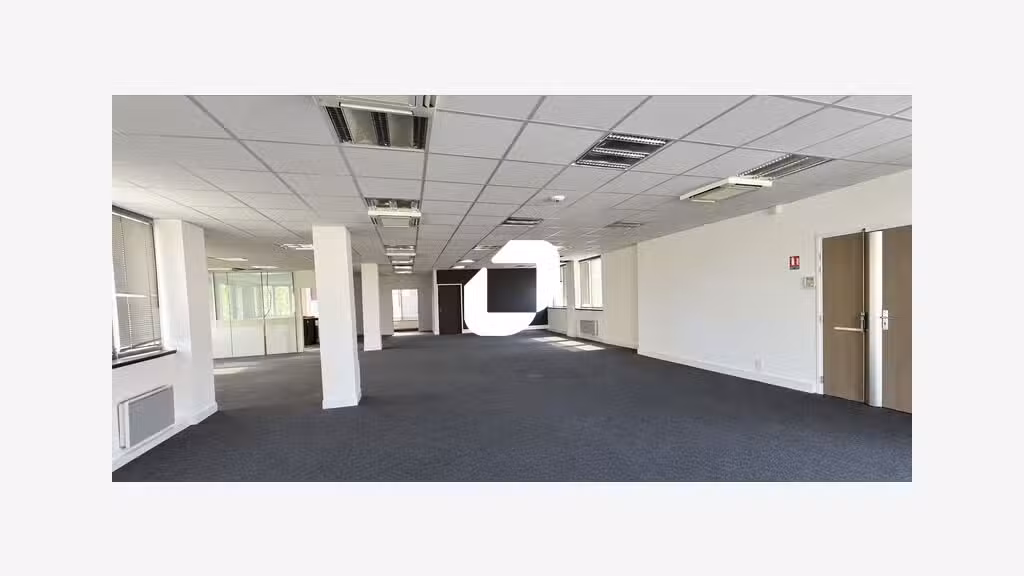 A louer Bureaux 560m² Neuilly plaisance