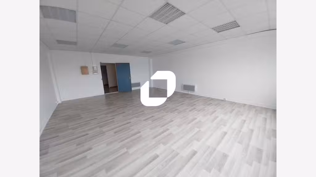 A louer Bureaux 1637m² Neuilly plaisance