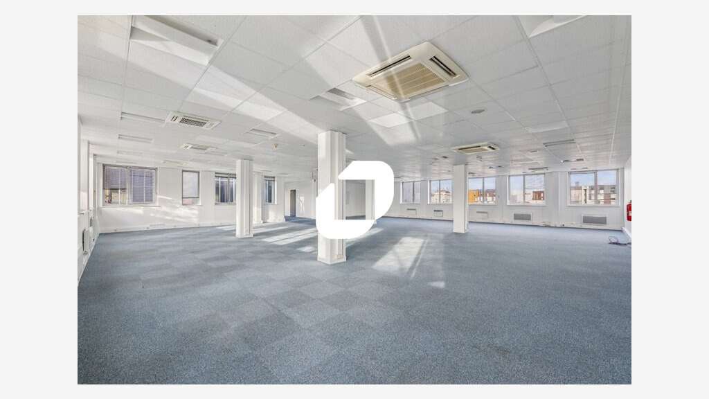 A louer Bureaux 927m² Neuilly plaisance