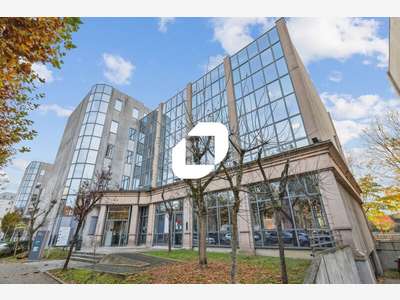 A louer Bureaux 927m² Neuilly plaisance