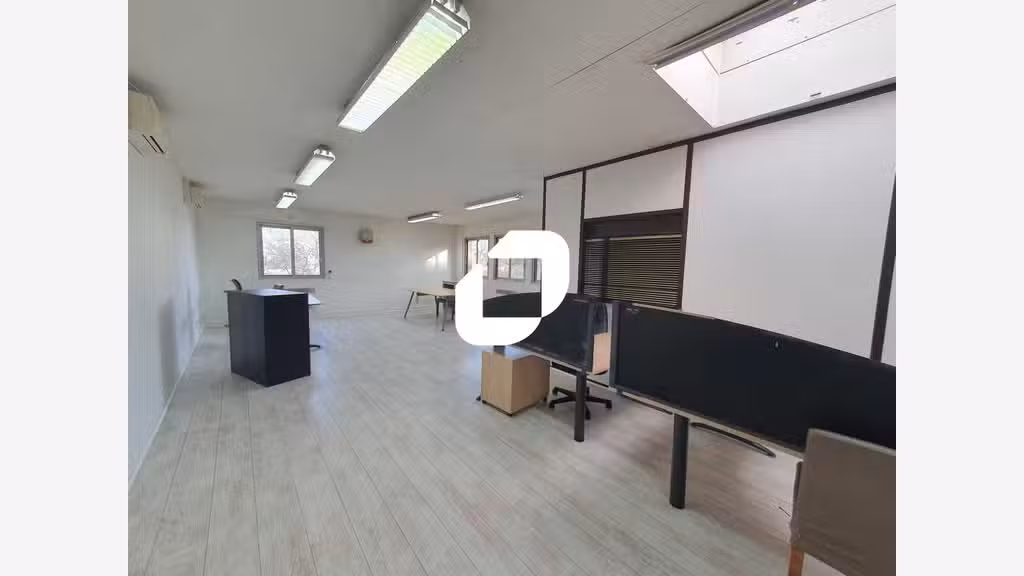 A louer Bureaux 1612m² Neuilly sur marne