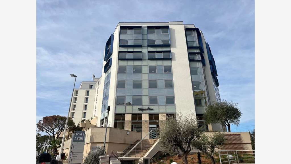 A louer bureaux de 170m² à Nice Ouest Arenas