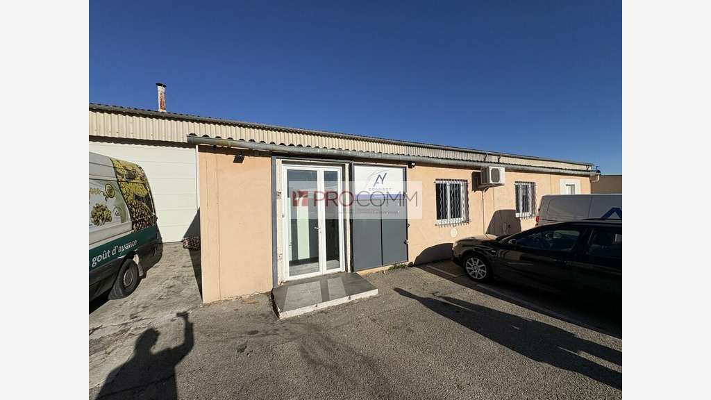 Ensemble de bureaux 50m² à louer à Nîmes