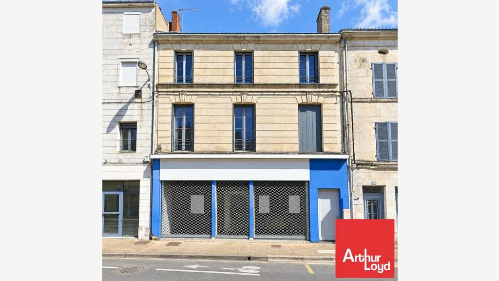 BUREAUX A LOUER SECTEUR GARE NIORT 187m²