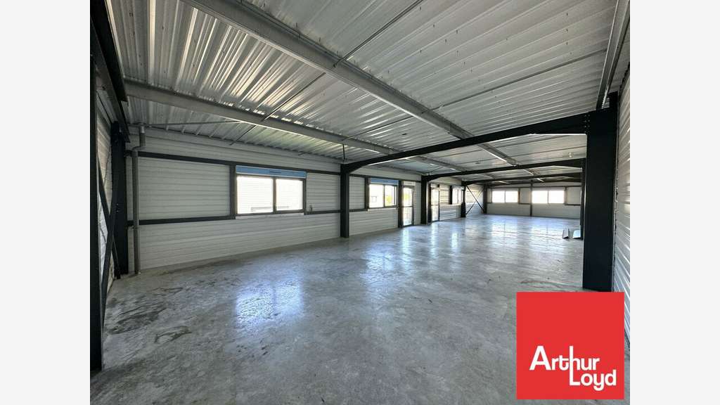 A louer bureaux de 147m² à Niort av de Paris