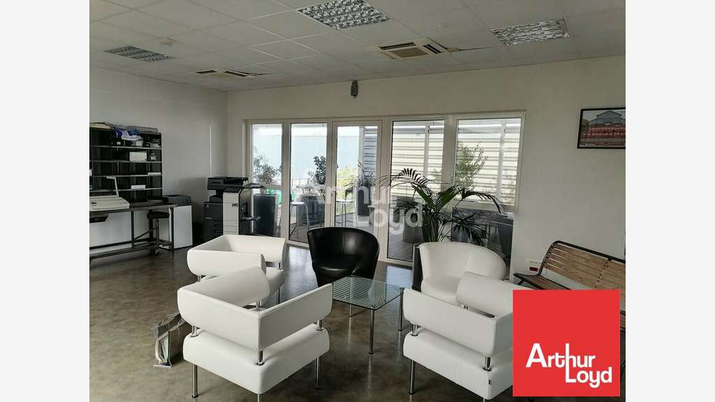 Bureaux de 11m² à louer au 1er étage à Niort