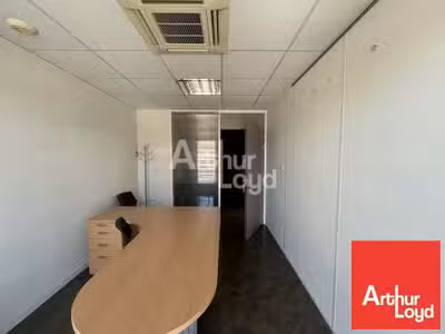 Bureaux de 11m² à louer au 1er étage à Niort