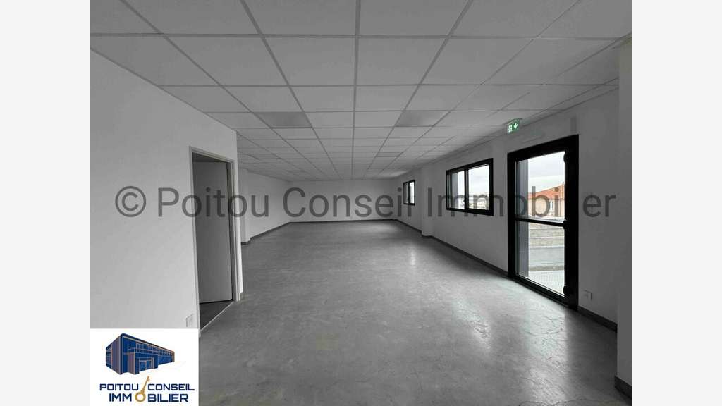 Loue bureaux neufs 75m² zone Mendes France Niort
