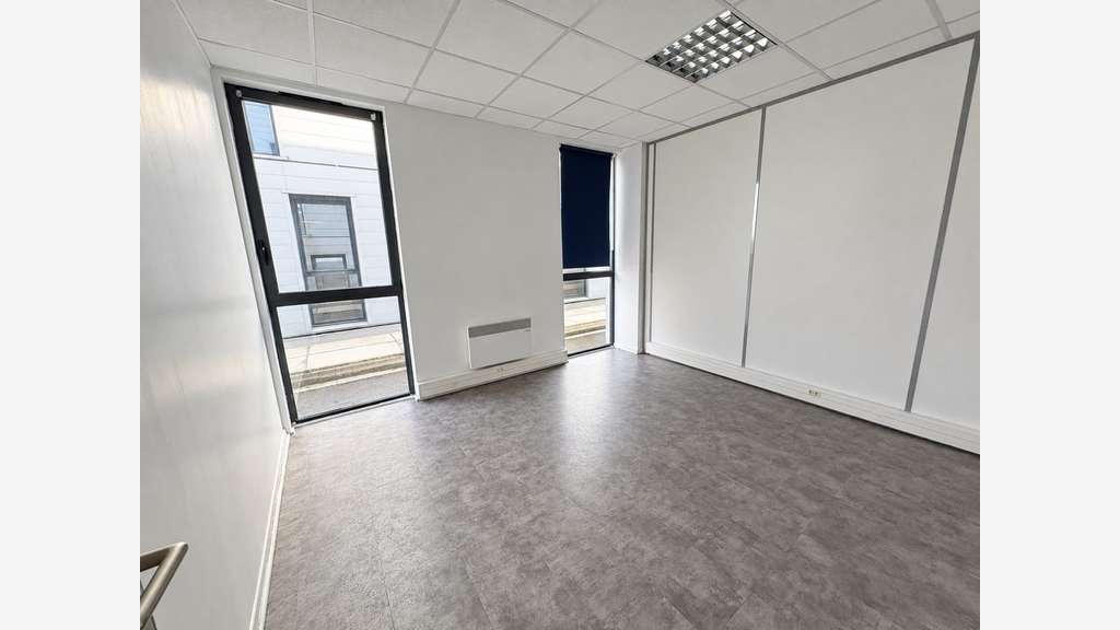 Location bureaux 81m² Chartres accès A11 rapide