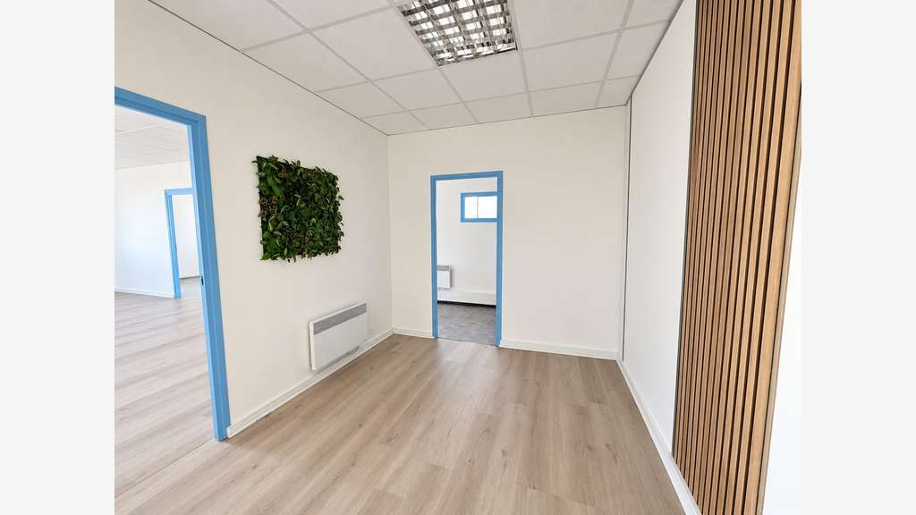 Location bureaux 81m² Chartres accès A11 rapide