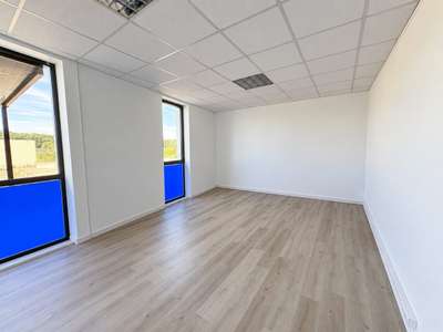 Location bureaux 81m² Chartres accès A11 rapide