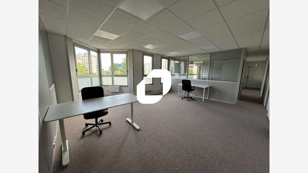 A louer Bureaux 103m² Noisy le grand
