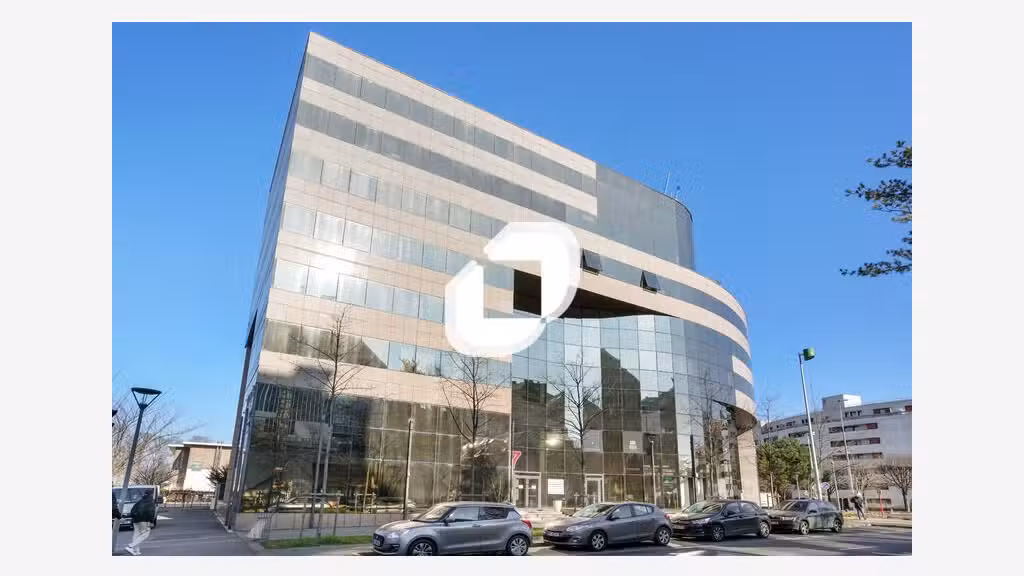 A louer Bureaux 3226m² Noisy le grand