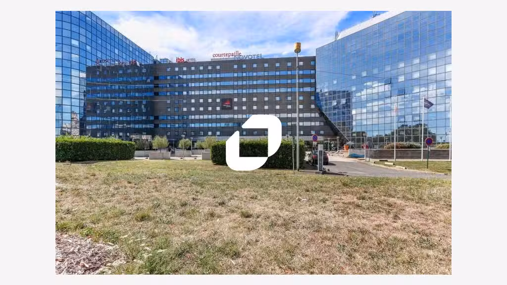 A louer Bureaux 3364m² Noisy le grand