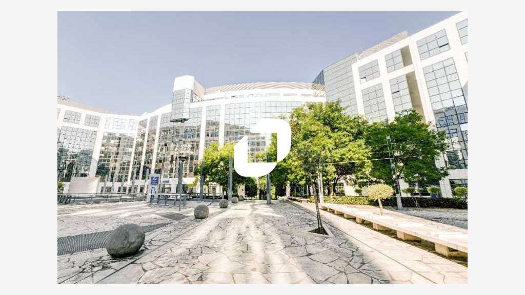 A louer Bureaux 3965m² Noisy le grand
