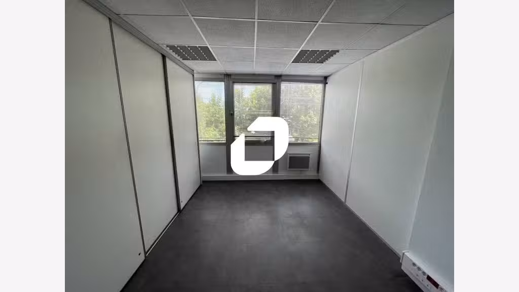 A louer Bureaux 200m² Noisy le grand