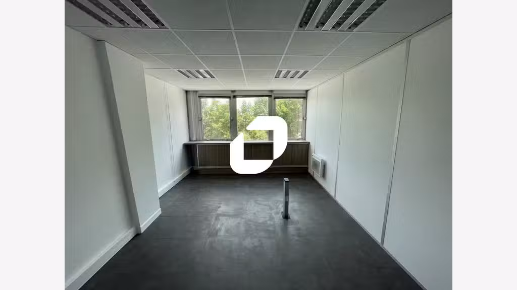 A louer Bureaux 200m² Noisy le grand