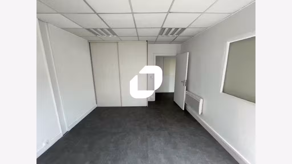 A louer Bureaux 200m² Noisy le grand