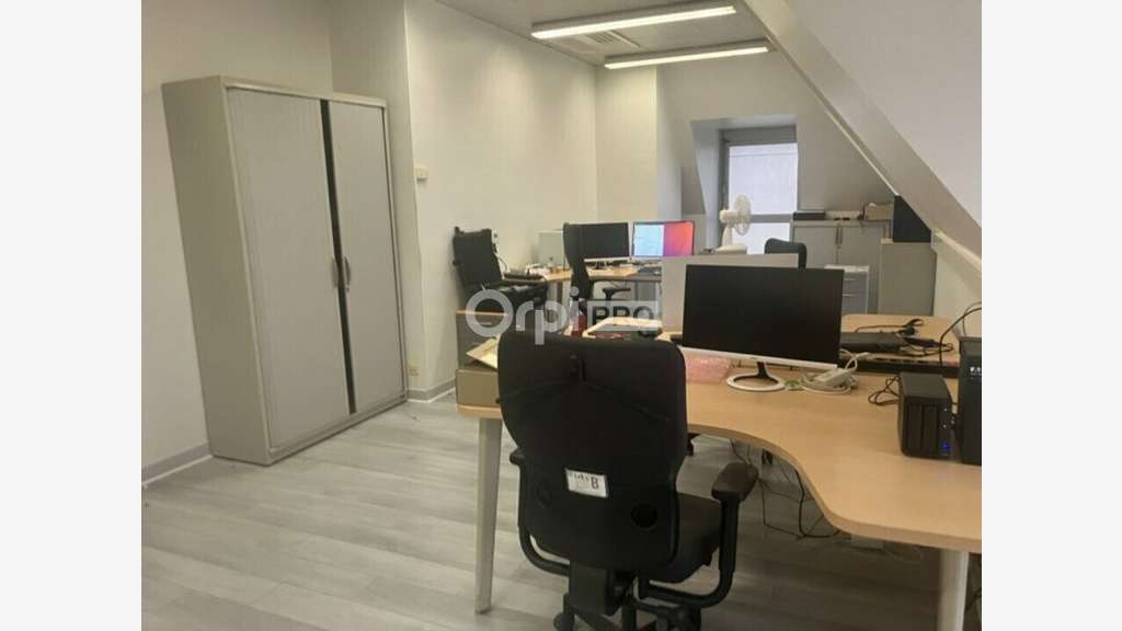 A louer bureaux 160m² secteur Nuit Saint Georges.