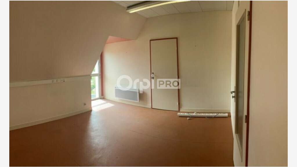A louer bureaux 160m² secteur Nuit Saint Georges.