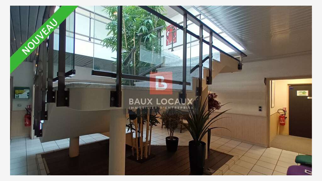 À Louer  Bureaux 75 m²  Orange