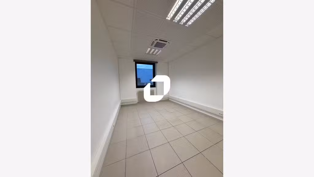 A louer Bureaux 145m² Orgeval