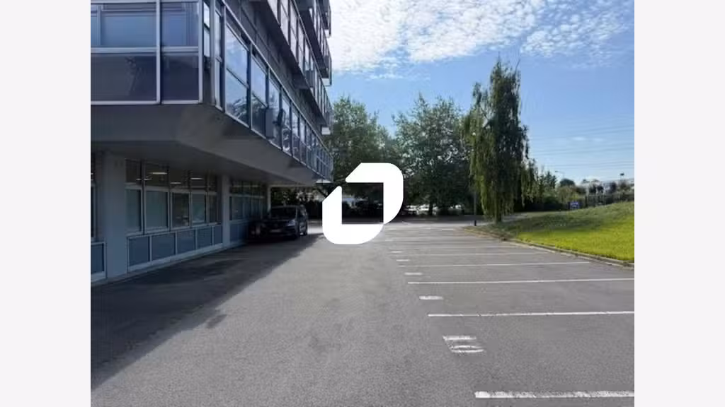 A louer Bureaux 183m² Osny