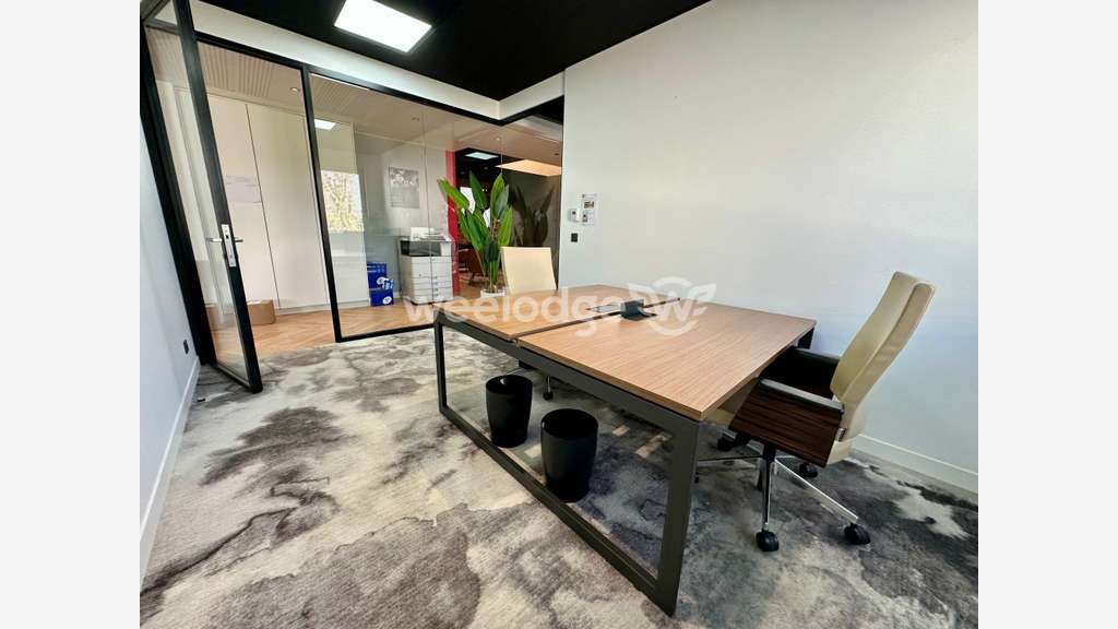 Bureaux 15m² rénovés à louer Osny limite de Cergy