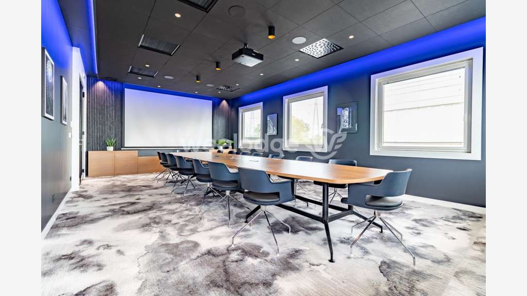 Bureaux 15m² rénovés à louer Osny limite de Cergy