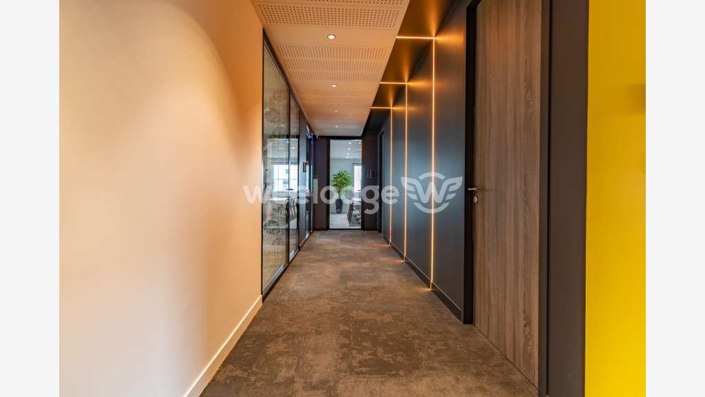 Bureaux 15m² rénovés à louer Osny limite de Cergy