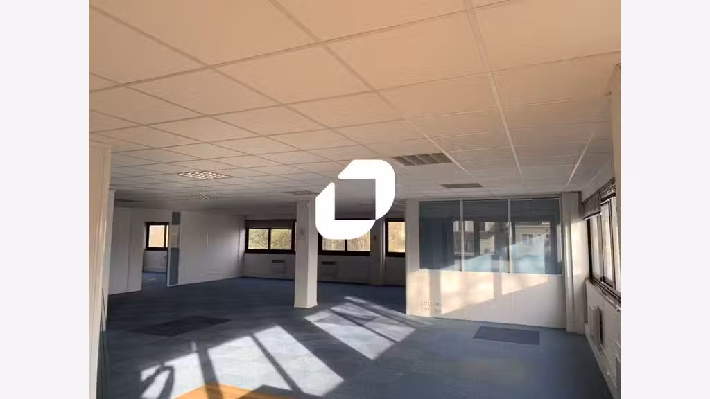 A louer Bureaux 161m² Palaiseau