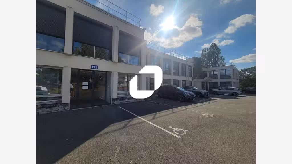 A louer Bureaux 164m² Palaiseau